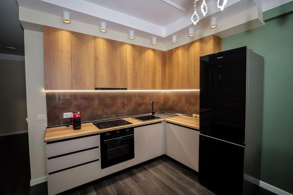 Miku - Impressive 1 Bedroom Downtown Apartment *
